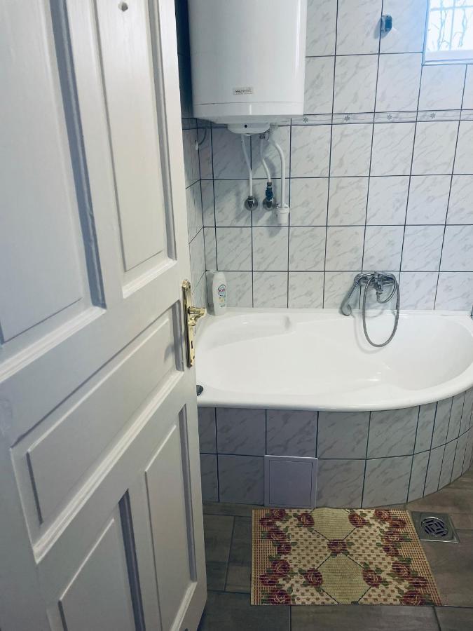 Törpi Vendégház Halmaj Exterior foto